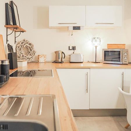 Stylische Wohnung In Ruhiger Lage, Sehr Messenah ラッツェン エクステリア 写真