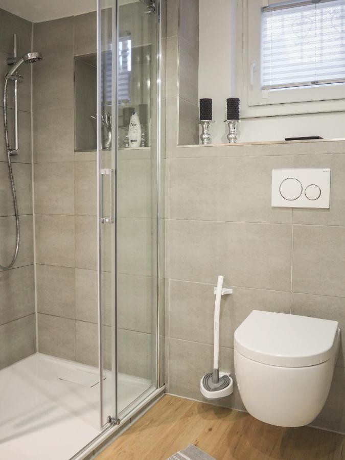 Stylische Wohnung In Ruhiger Lage, Sehr Messenah ラッツェン エクステリア 写真