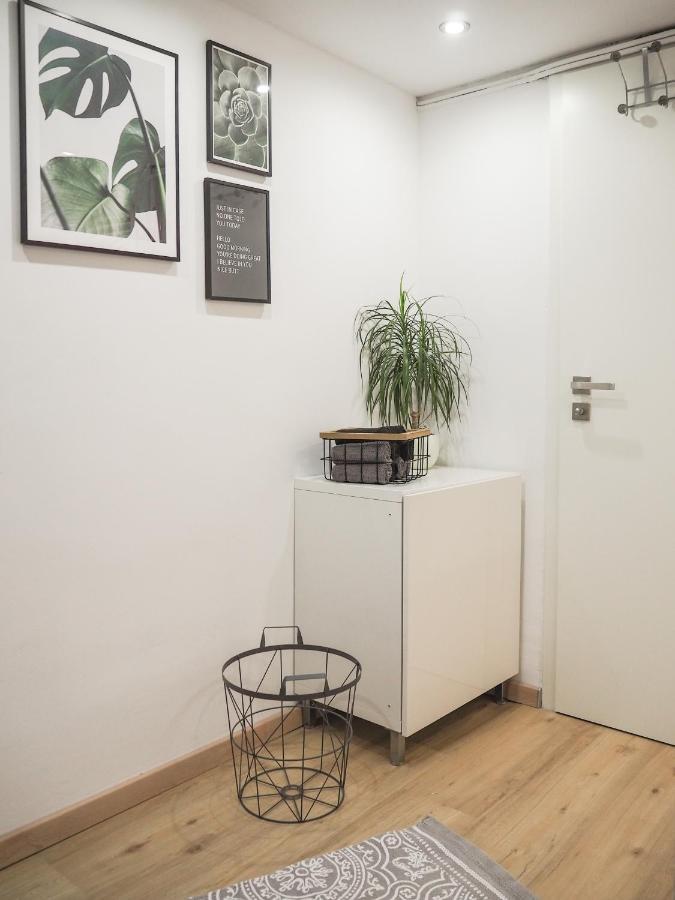 Stylische Wohnung In Ruhiger Lage, Sehr Messenah ラッツェン エクステリア 写真