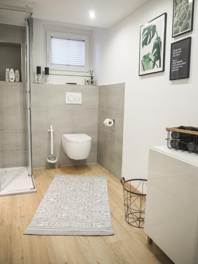 Stylische Wohnung In Ruhiger Lage, Sehr Messenah ラッツェン エクステリア 写真