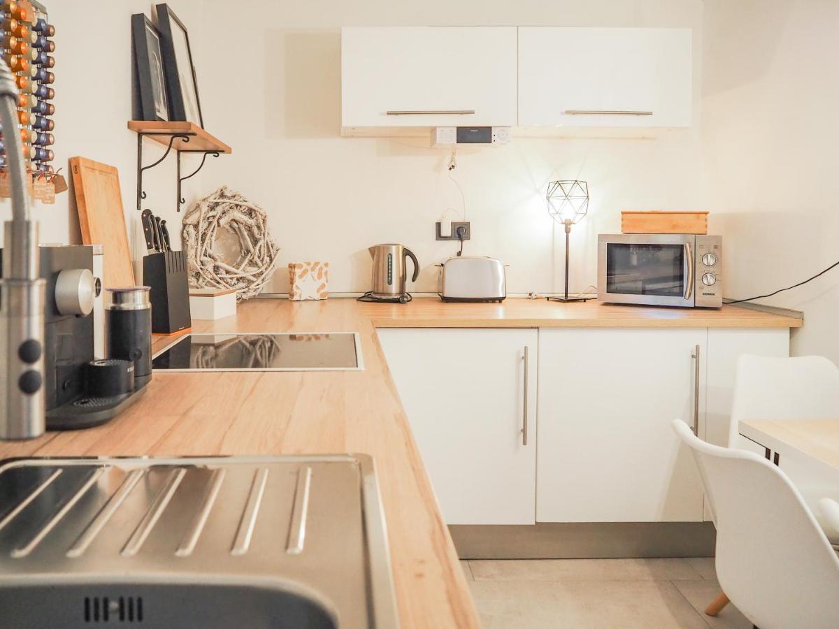 Stylische Wohnung In Ruhiger Lage, Sehr Messenah ラッツェン エクステリア 写真
